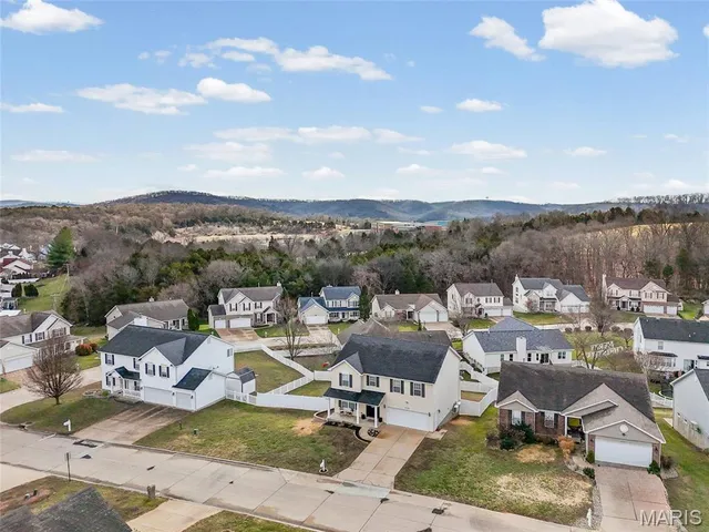 $450,000 | 2790 Kings Crossing Drive, Barnhart, MO 63012