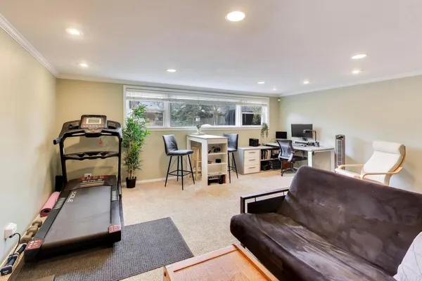 $575,000 | 713 South William Street, Mount Prospect, IL 60056