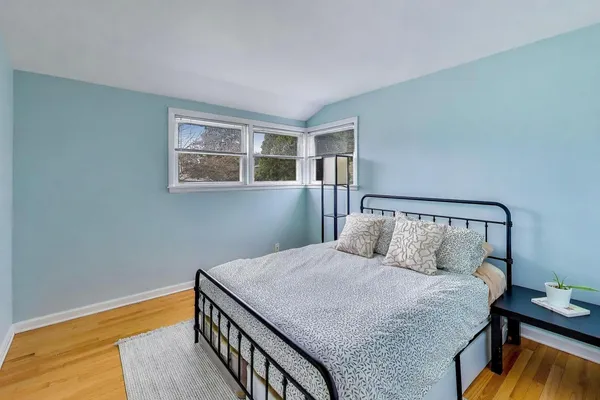 $575,000 | 713 South William Street, Mount Prospect, IL 60056