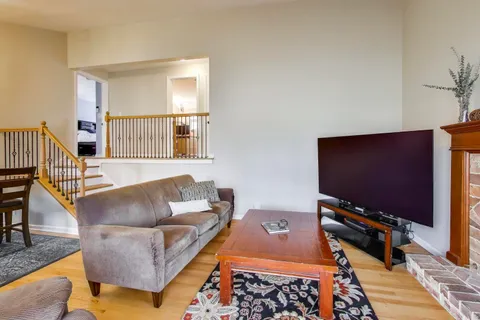 $575,000 | 713 South William Street, Mount Prospect, IL 60056