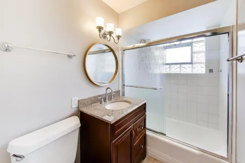 $575,000 | 713 South William Street, Mount Prospect, IL 60056