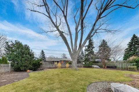 $575,000 | 713 South William Street, Mount Prospect, IL 60056