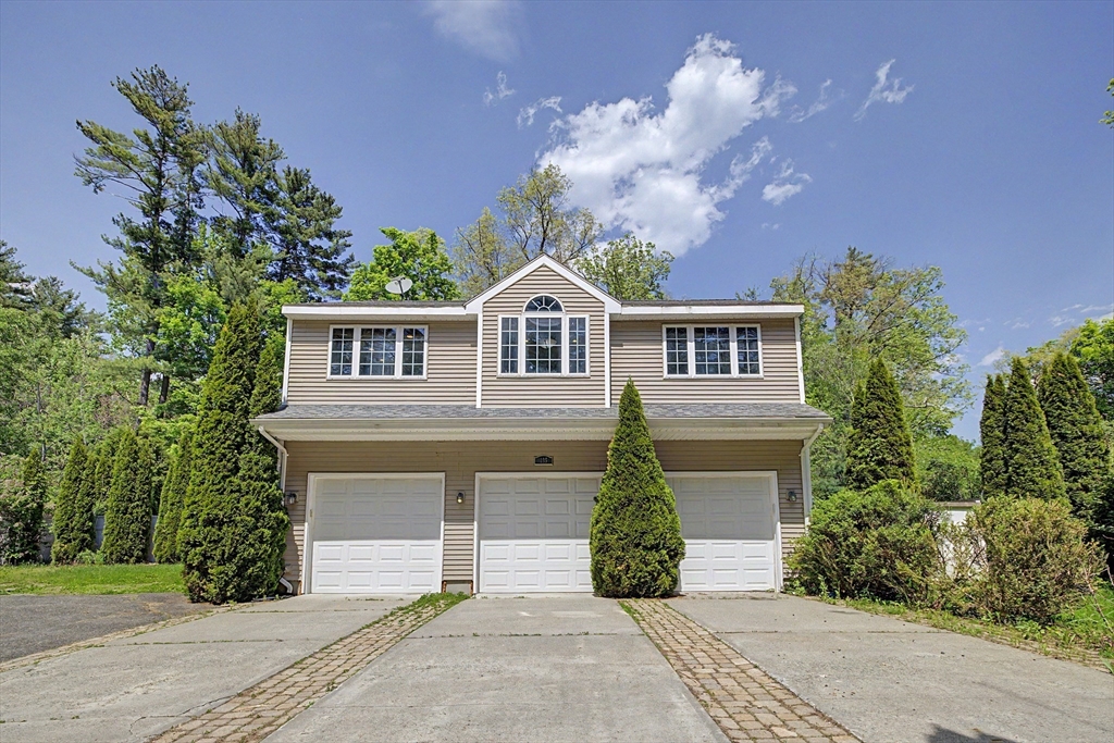 195 Westhampton Road Northampton, MA 01062 - Photo 3 of 34