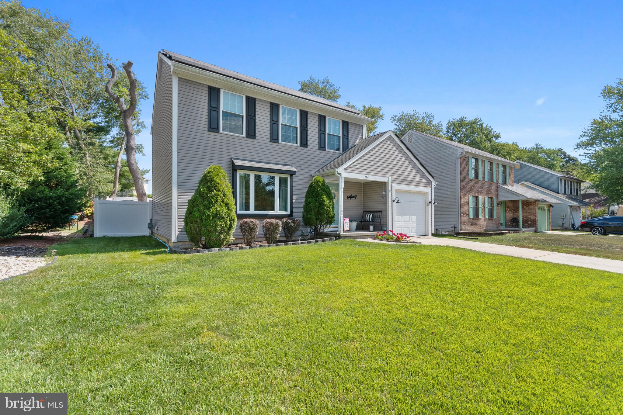 25 Leanne Drive Sicklerville, NJ 08081 - Photo 2 of 41