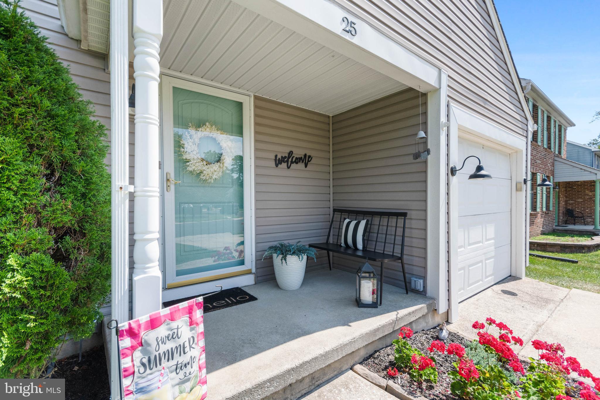 25 Leanne Drive Sicklerville, NJ 08081 - Photo 3 of 41