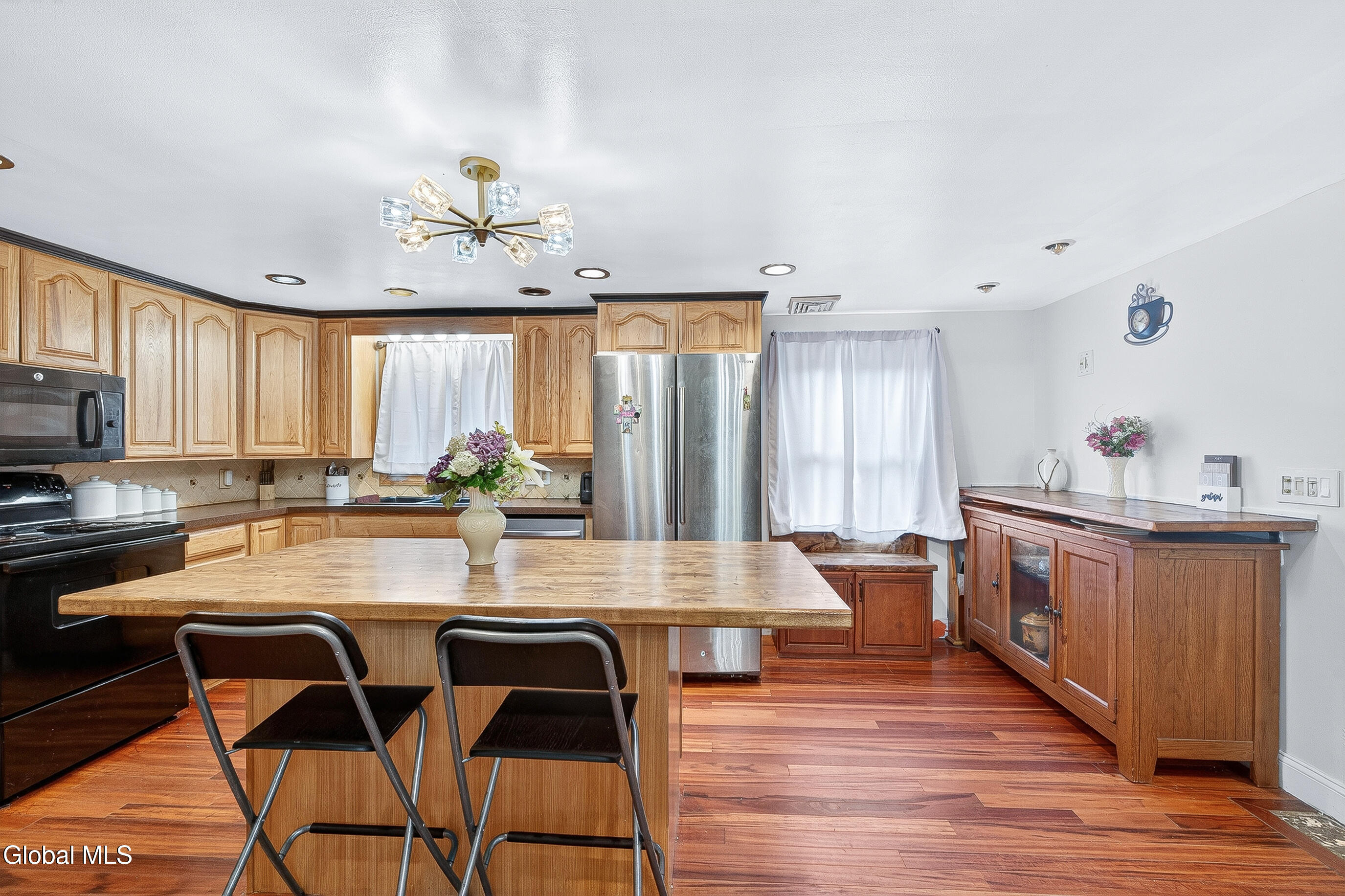 28 Thimbleberry Road Malta, NY 12020 - Photo 5 of 51 013-28-Thimbleberry-rd-Ballston-Spa-NY-1