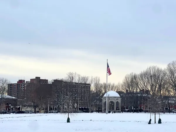 a view of a multi story building