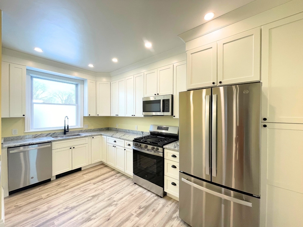 12 Briggs Street, Unit 1 Salem, MA 01970 - Photo 7 of 24