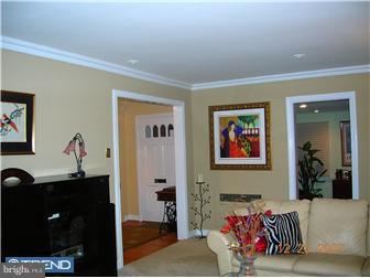 707 Greythorne Road Wynnewood, PA 19096 - Photo 5 of 12 Living Room