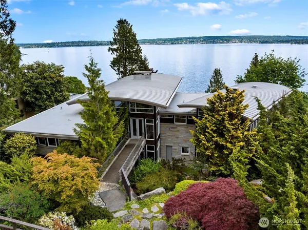 $10,000,000 | 4502 55th Avenue Northeast, Seattle, WA 98105