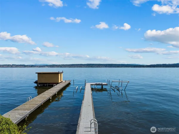 $10,000,000 | 4502 55th Avenue Northeast, Seattle, WA 98105