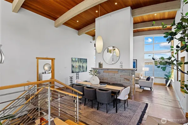 $10,000,000 | 4502 55th Avenue Northeast, Seattle, WA 98105