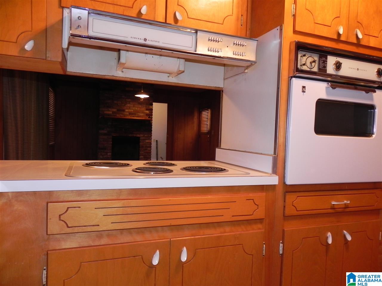 1009 Conger Road Anniston, AL 36207 - Photo 10 of 31