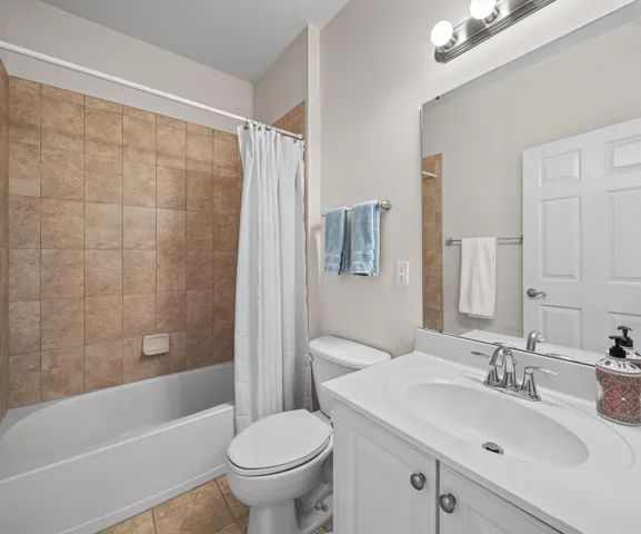 $667,900 | 26574 Blackwood Court, South Lyon, MI 48178