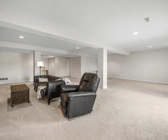 $667,900 | 26574 Blackwood Court, South Lyon, MI 48178