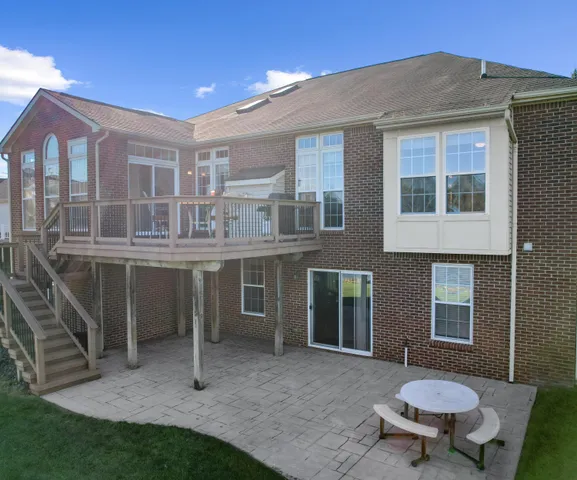 $667,900 | 26574 Blackwood Court, South Lyon, MI 48178