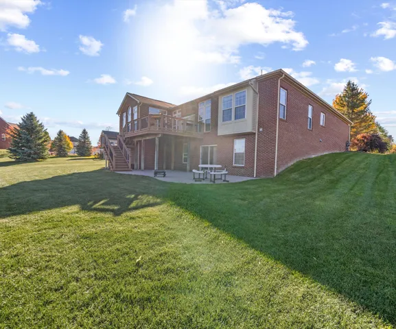 $667,900 | 26574 Blackwood Court, South Lyon, MI 48178