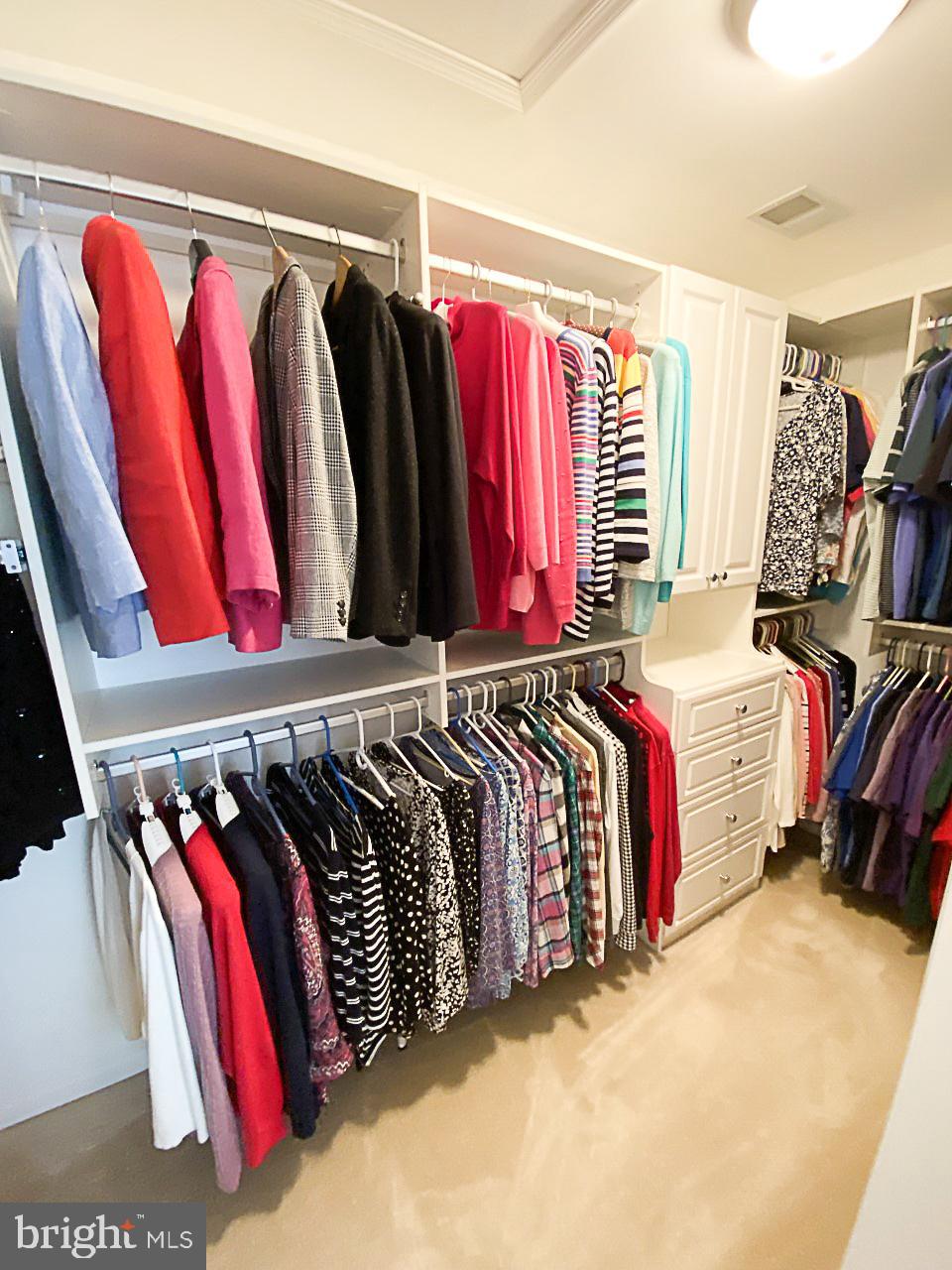 7328 Hampton Manor Place Springfield, VA 22150 - Photo 26 of 36 Owner's suite walk-in closet