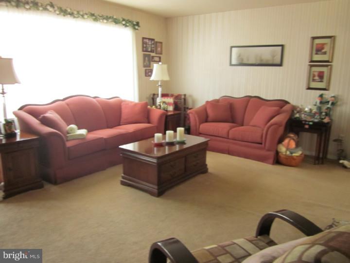 3584 Teton Road Philadelphia, PA 19154 - Photo 4 of 24