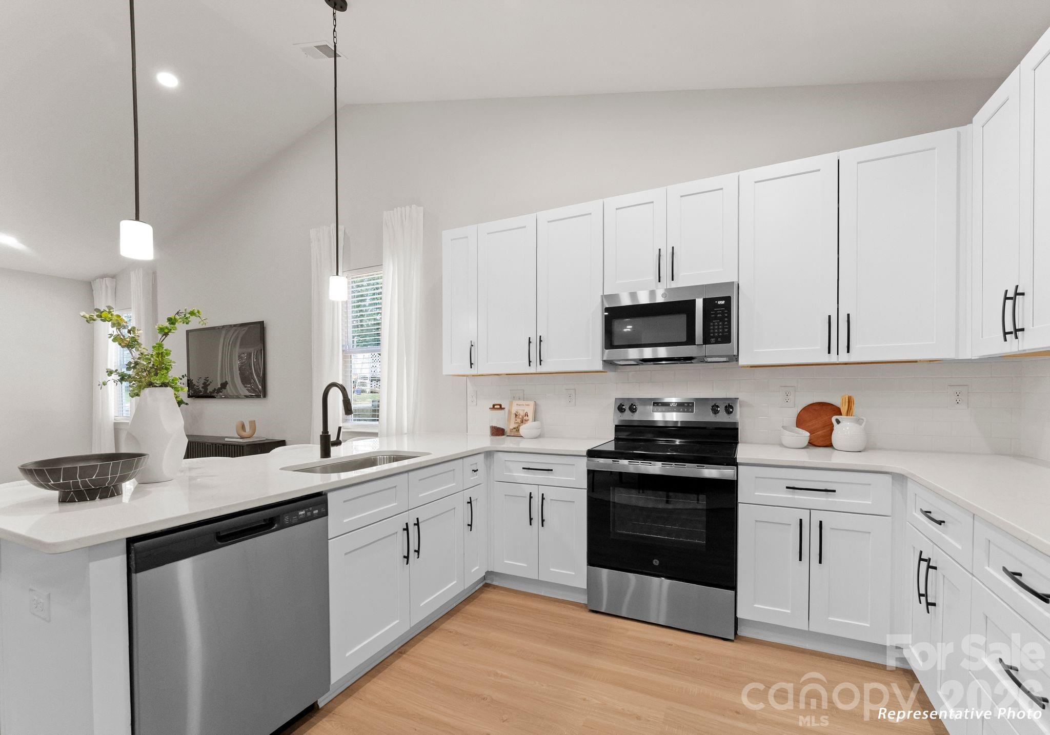 114 Coolbrook Rd Union Grove Union Grove, NC 28689 - Photo 7 of 29