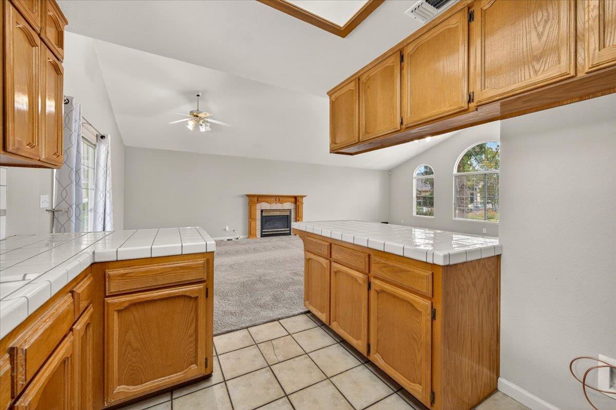 2375 Fallbrook Avenue Clovis, CA 93611 - Photo 9 of 34
