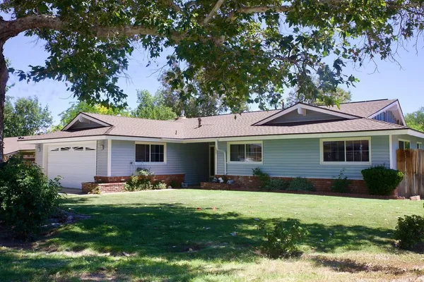 $619,900 | 453 Wildrose Lane, Bishop, CA 93514