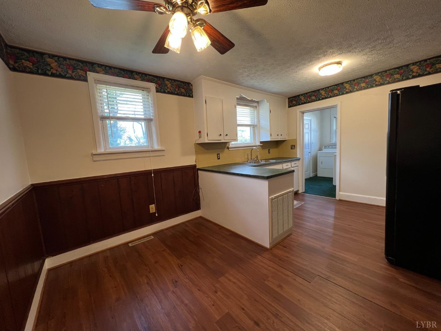 129 Pine Street Amherst, VA 24521 - Photo 23 of 34 Gallery Image 23