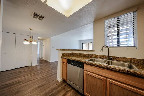 $1,650 | 5757 West Eugie Avenue, Unit 1038, Glendale, AZ 85304
