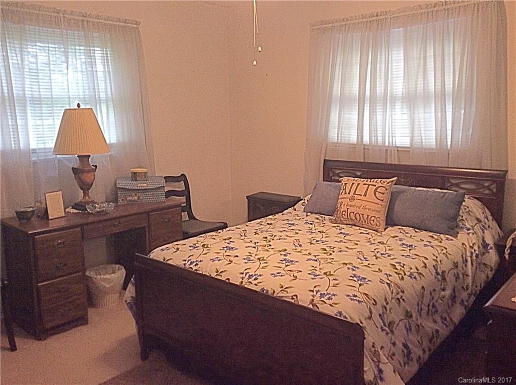 35 Holbrook Road, Unit 5 Candler, NC 28715 - Photo 17 of 21 Gallery Image 17