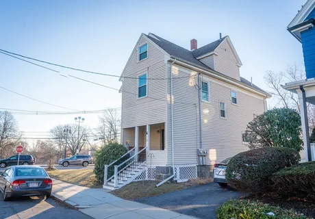 $3,700 | 4 Tyndale Street, Unit 2, Boston, MA 02131