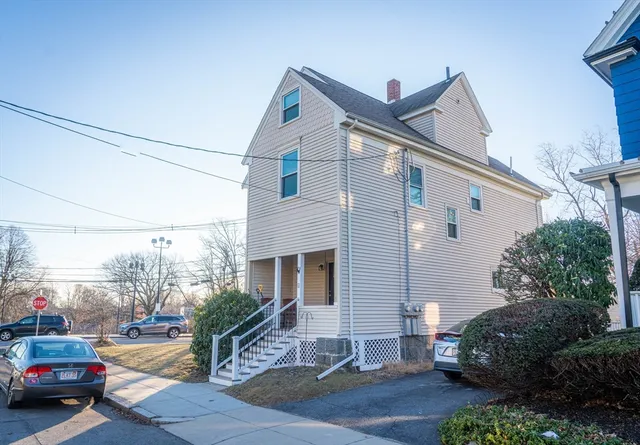 $3,700 | 4 Tyndale Street, Unit 2, Boston, MA 02131