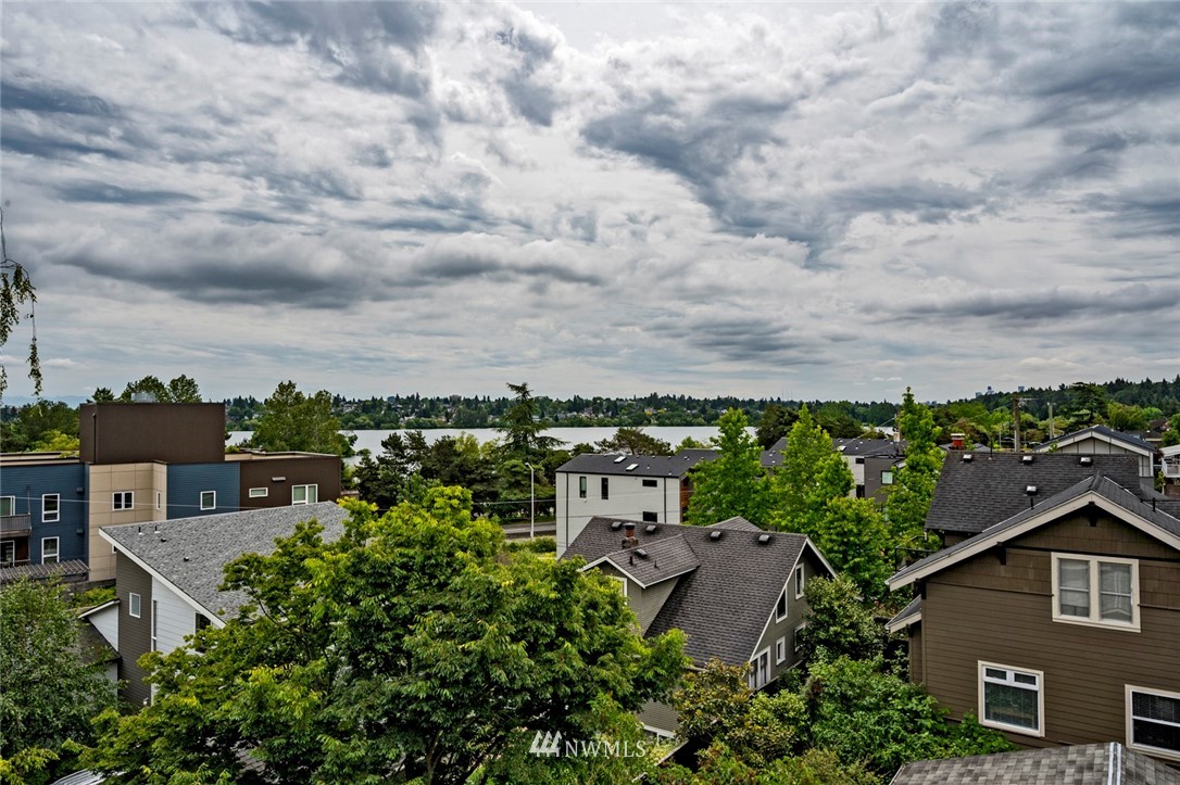911 North 73rd Street, Unit 407 Seattle, WA 98103 - Photo 15 of 27 an aerial view of multiple house