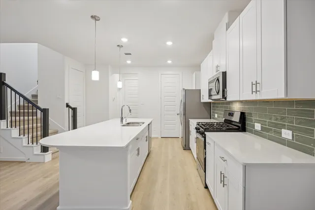 $2,550 | 4113 Fig Grv Street, Houston, TX 77080