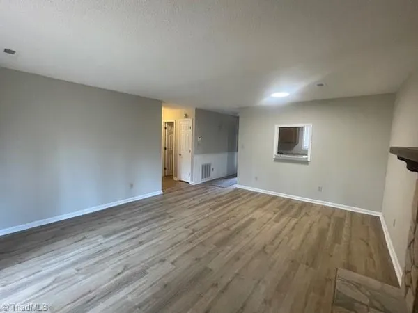 $1,250 | 123 Cloister Oaks Circle, Winston-Salem, NC 27127