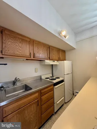 $995 | 1503 North Broom Street, Unit 2B, Wilmington, DE 19806