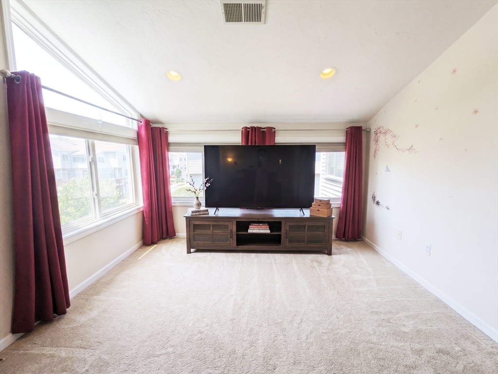 142 Algonquin Trail, Unit 142 Ashland, MA 01721 - Photo 7 of 20