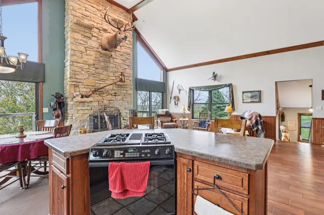 $699,900 | 4700 Hazy Lane, Highland, WI 53543