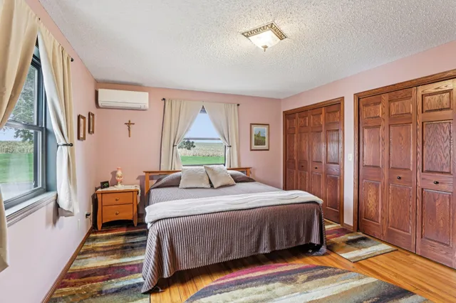 $699,900 | 4700 Hazy Lane, Highland, WI 53543