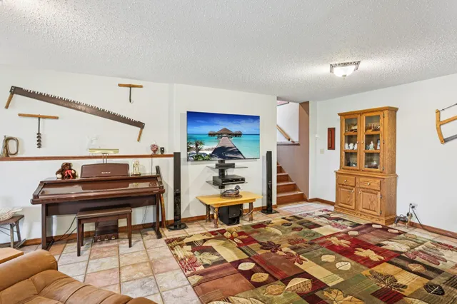 $699,900 | 4700 Hazy Lane, Highland, WI 53543