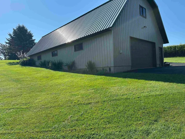 $699,900 | 4700 Hazy Lane, Highland, WI 53543