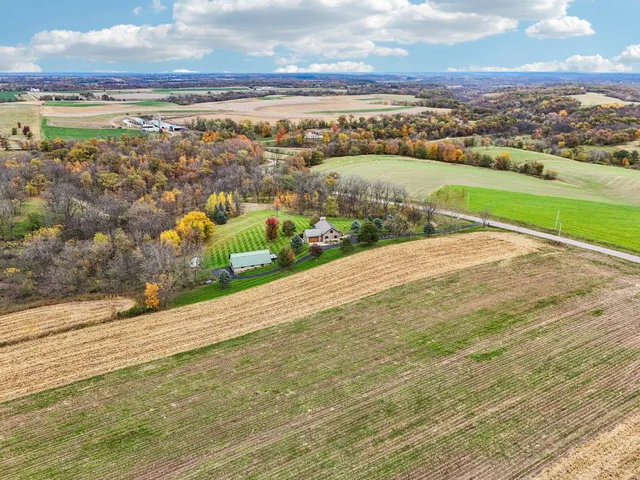 $699,900 | 4700 Hazy Lane, Highland, WI 53543