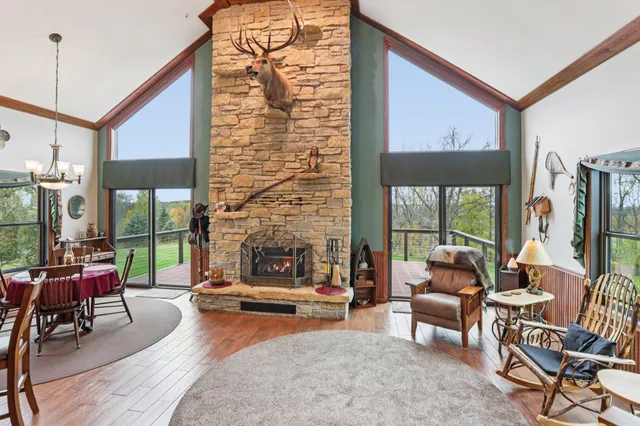 $699,900 | 4700 Hazy Lane, Highland, WI 53543