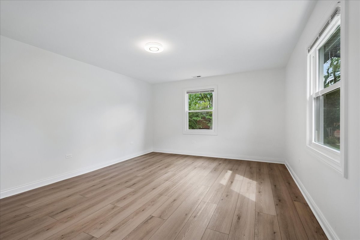 2272 Asbury Road Northbrook, IL 60062 - Photo 26 of 32 Gallery Image 26