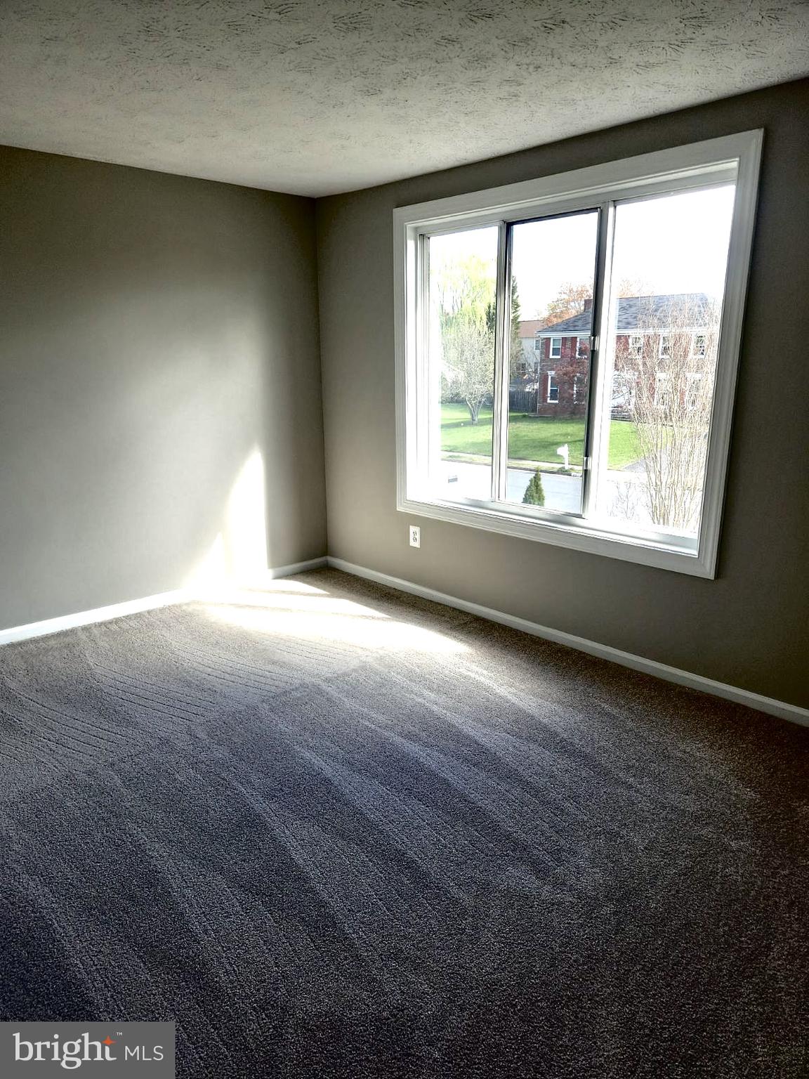 10460 Brackets Ford Circle Manassas, VA 20110 - Photo 16 of 29