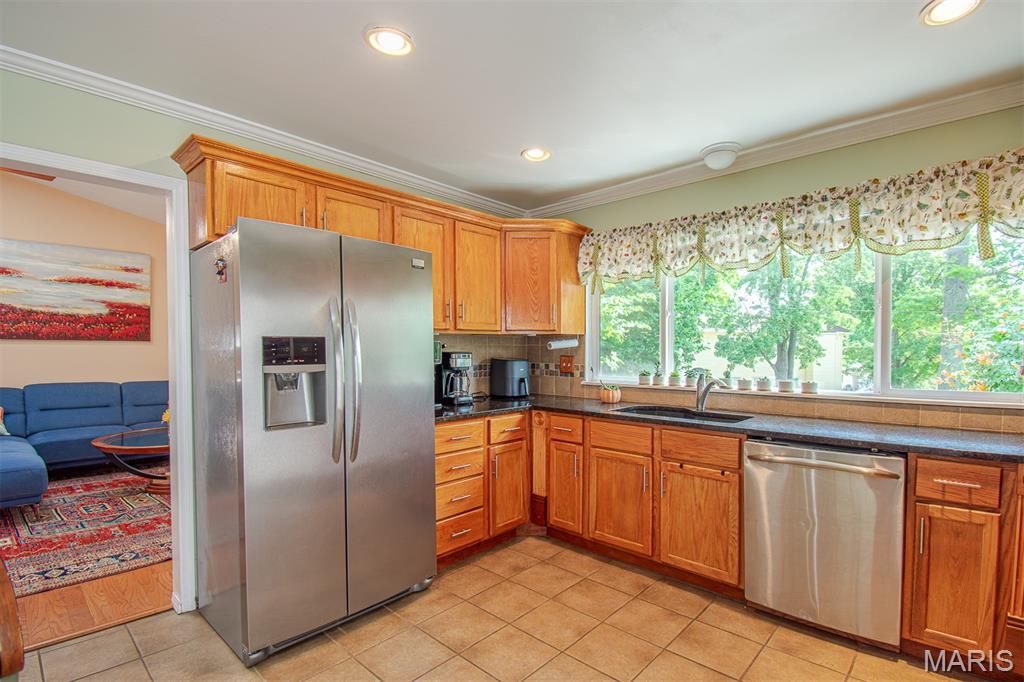 2025 Rurline Drive St. Louis, MO 63146 - Photo 33 of 92