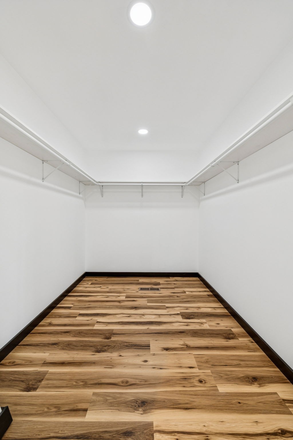 233 Ralph Spivey Lane Gainesboro, TN 38562 - Photo 28 of 45 a view of an empty room