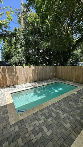 $1,499,000 | 2784 Southwest 34th Avenue, Miami, FL 33133