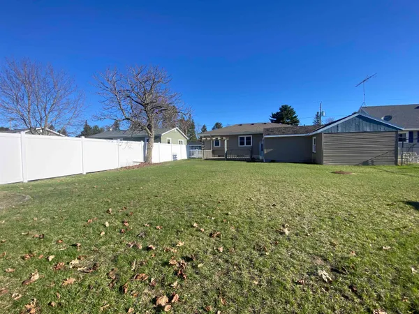 $199,900 | 1809 29th Avenue, Menominee, MI 49858
