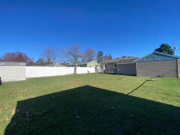 $199,900 | 1809 29th Avenue, Menominee, MI 49858