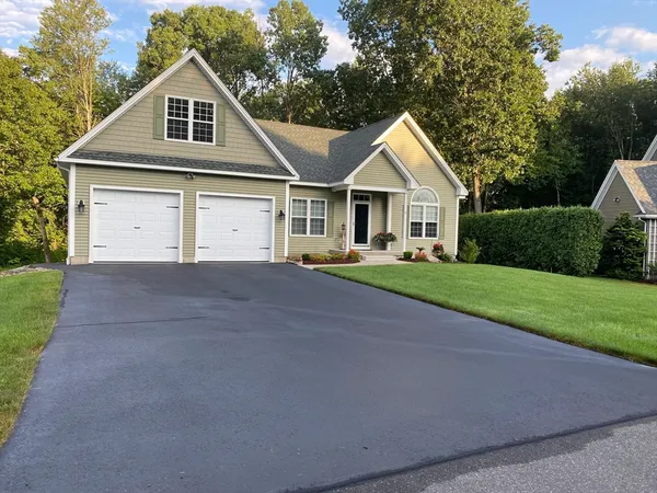 $734,900 | 5 Red Bridge Lane, South Hadley, MA 01075